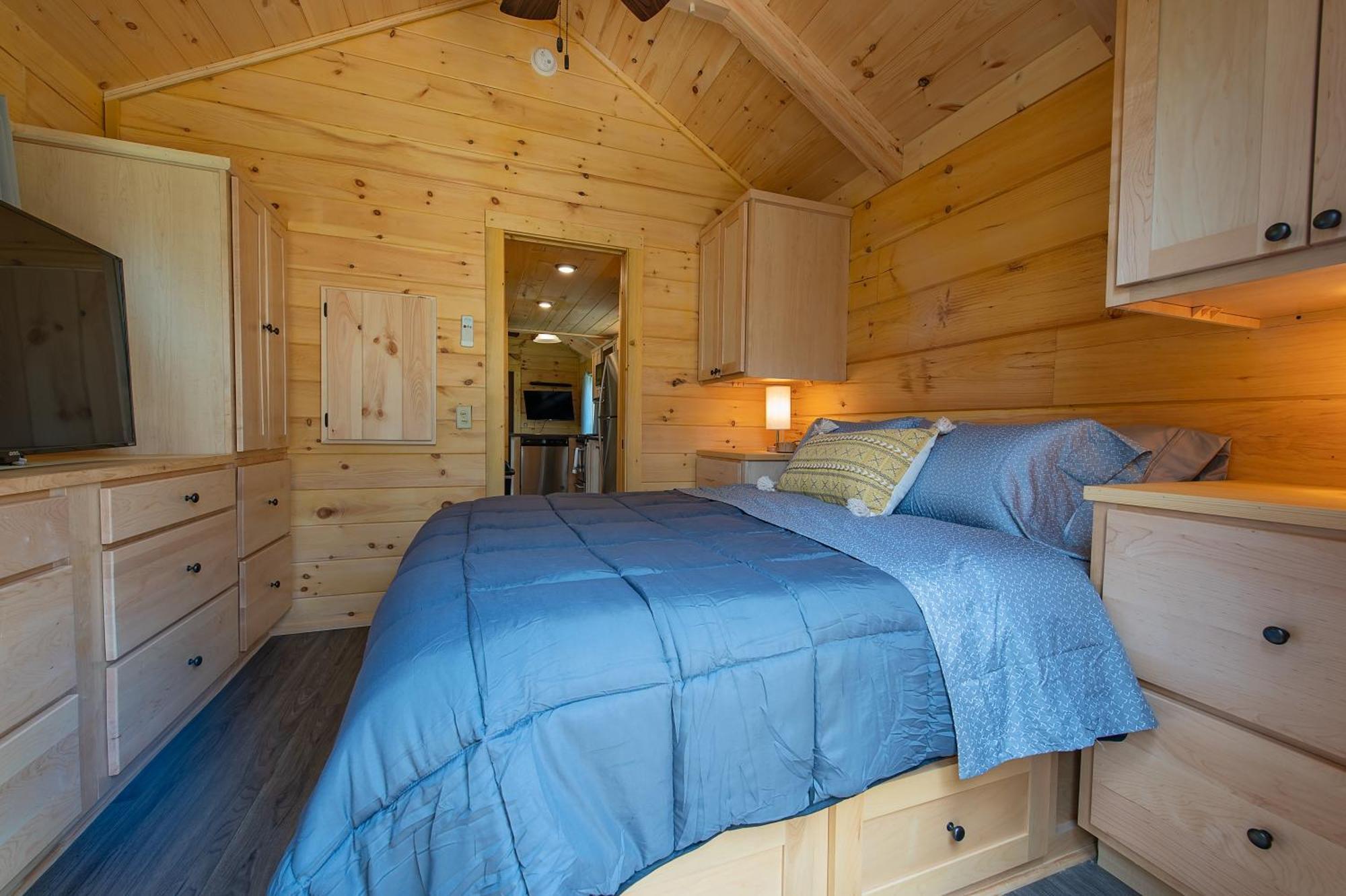 Meg Cabin Tiny Rustic Comfort On Lookout Mtn Chattanooga Exterior photo